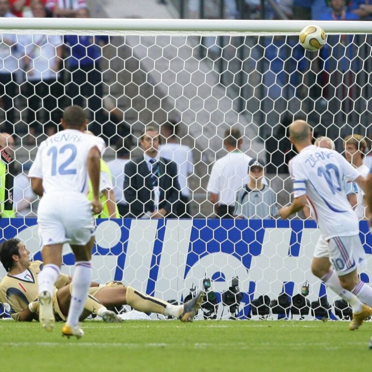 സിദാന്റെ പനേങ്ക കിക്ക്