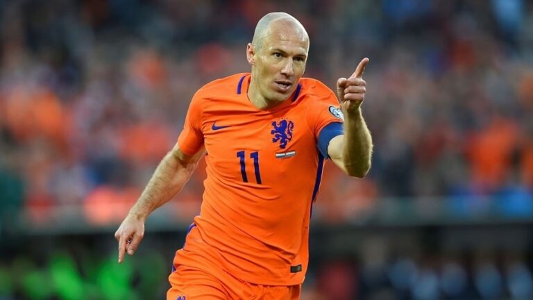 വെട്ടിയൊഴിഞ്ഞ ആര്യന്‍ റോബന്‍